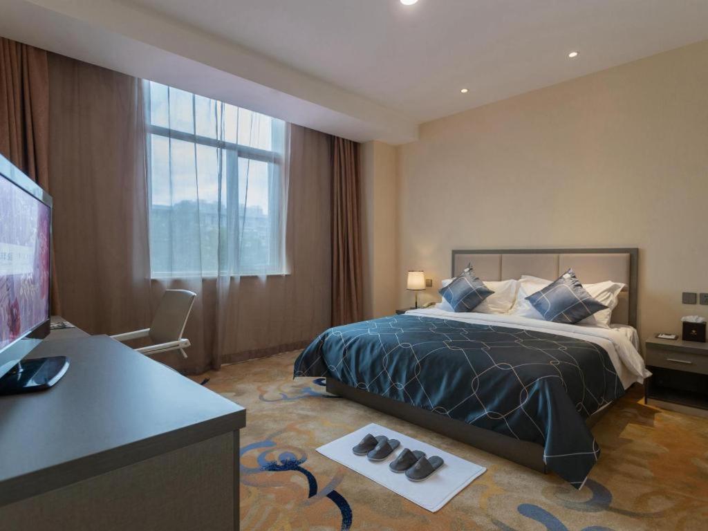 Chonpines Hotels- Shijiazhuang Fangbei Ershilipu  Exterior photo